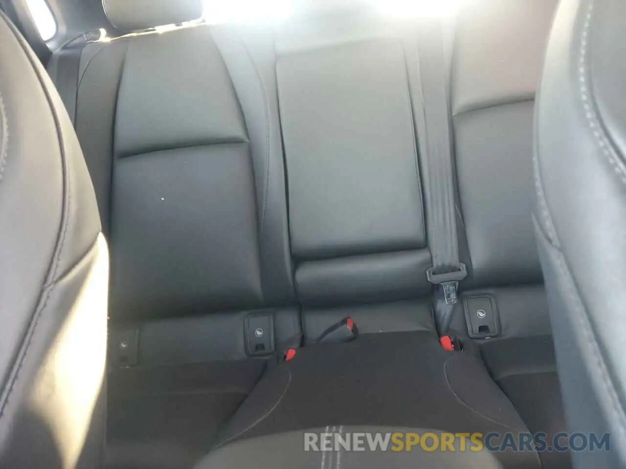 10 Фотография поврежденного автомобиля 3MVDMBBL7MM247283 MAZDA CX30 2021