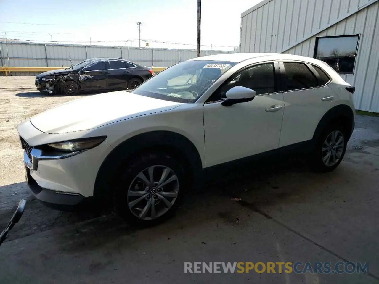 1 Фотография поврежденного автомобиля 3MVDMBBLXMM300249 MAZDA CX30 2021
