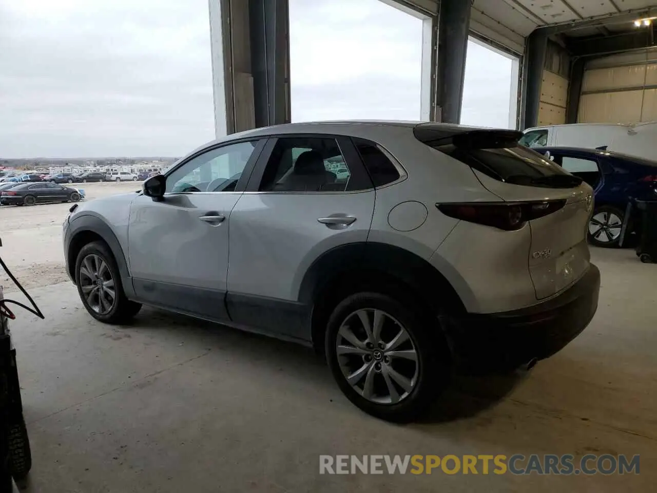 2 Photograph of a damaged car 3MVDMBCL5MM271404 MAZDA CX30 2021