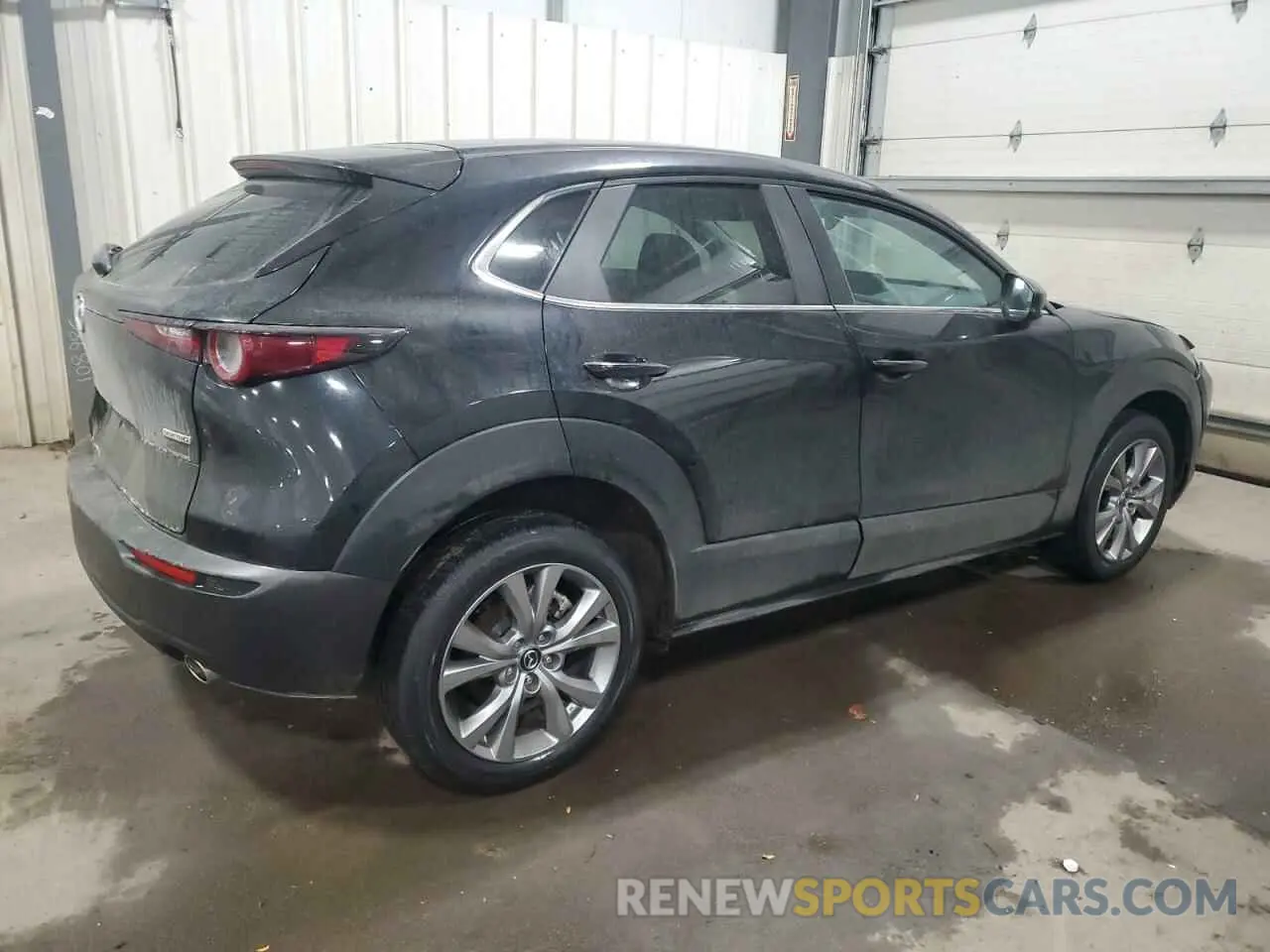 3 Photograph of a damaged car 3MVDMBCL7MM227579 MAZDA CX30 2021