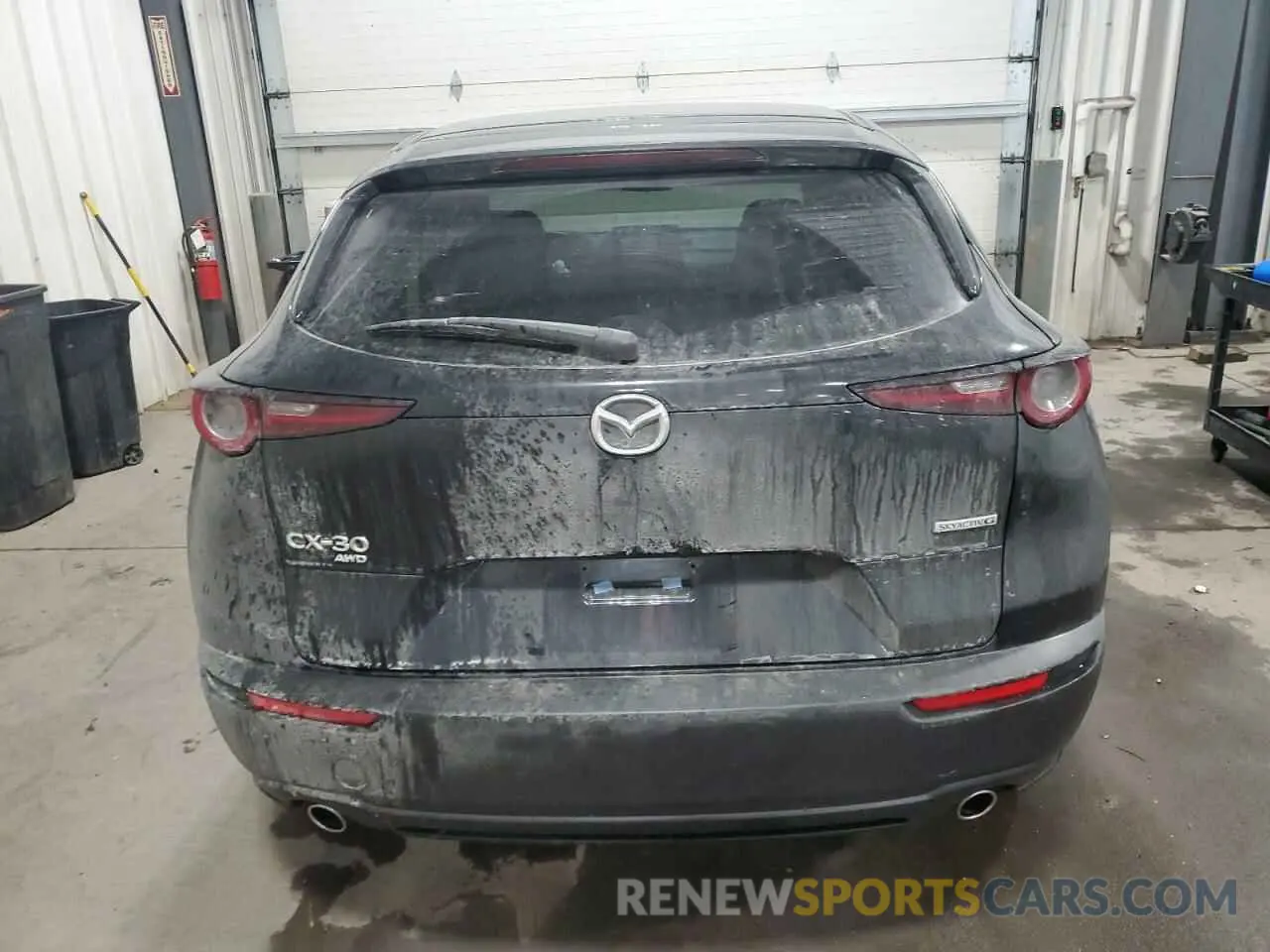 6 Photograph of a damaged car 3MVDMBCL7MM227579 MAZDA CX30 2021
