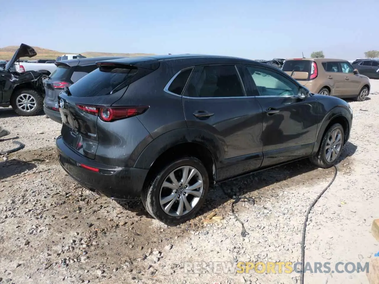3 Photograph of a damaged car 3MVDMBCLXMM214017 MAZDA CX30 2021