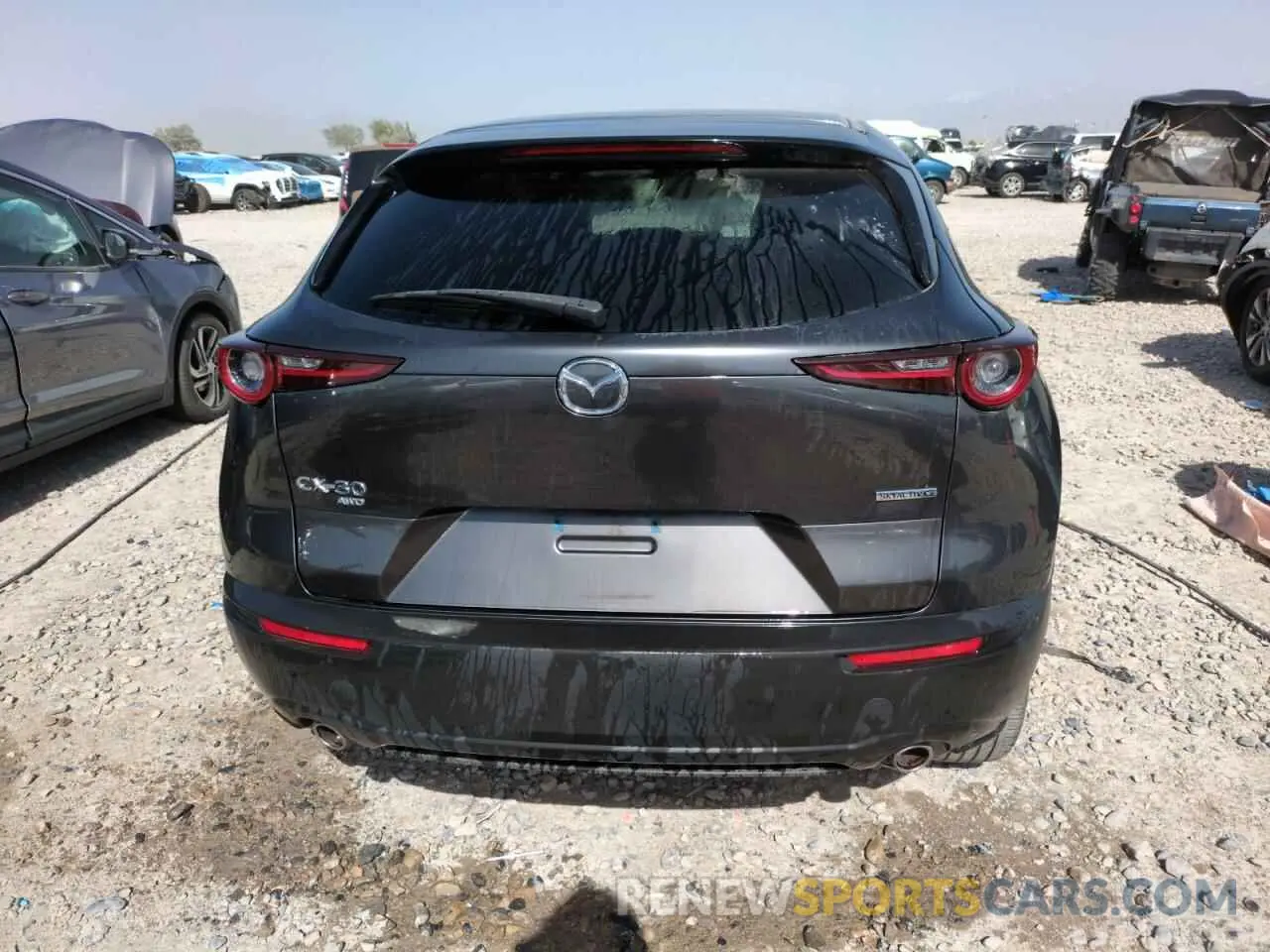 6 Photograph of a damaged car 3MVDMBCLXMM214017 MAZDA CX30 2021