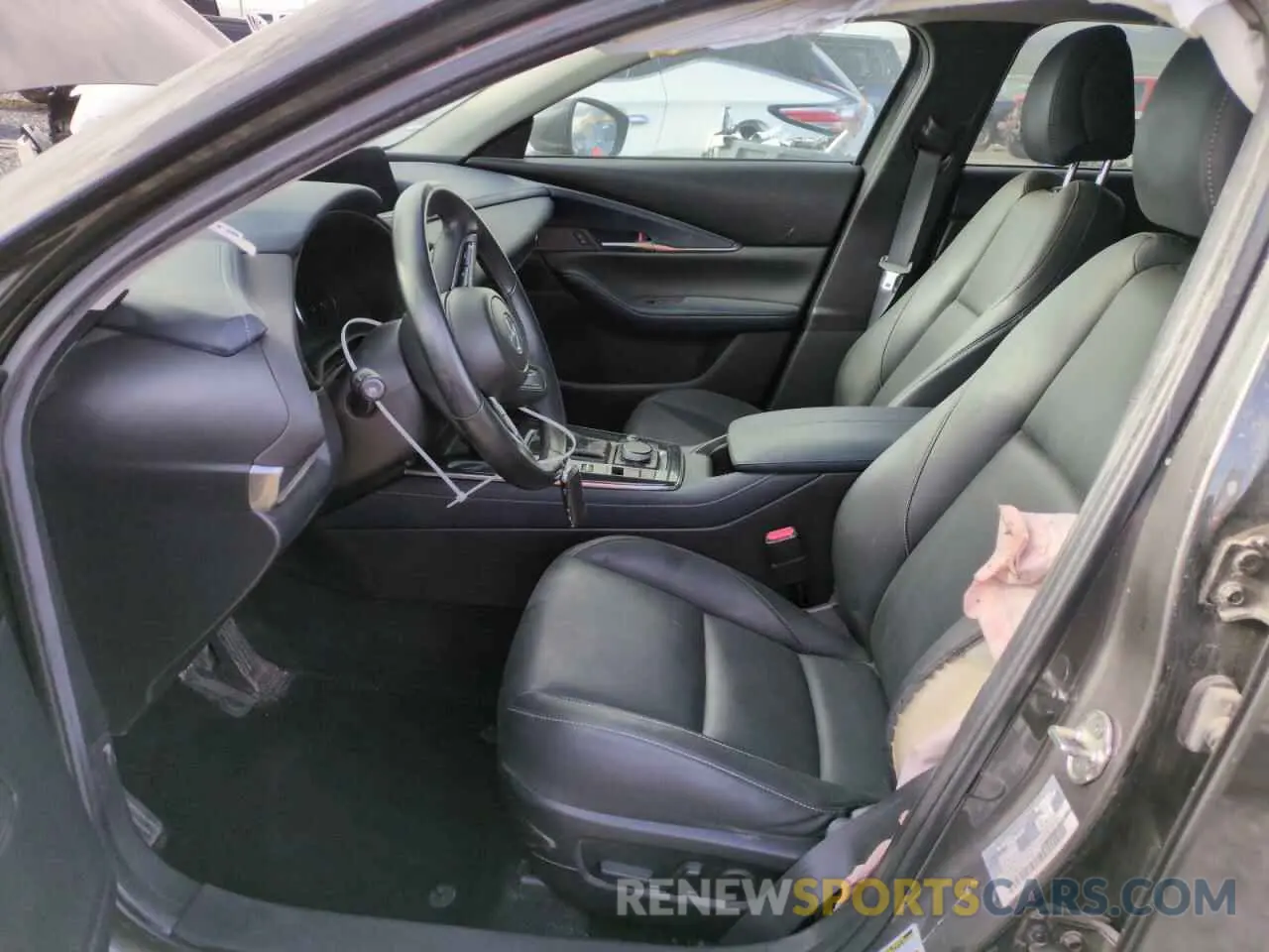 7 Photograph of a damaged car 3MVDMBCLXMM214017 MAZDA CX30 2021
