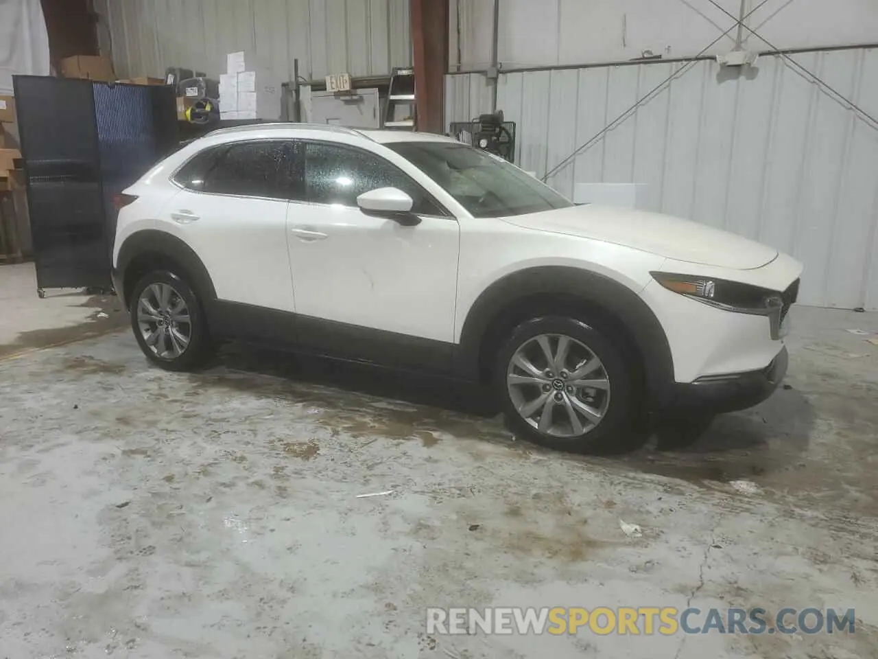 4 Фотография поврежденного автомобиля 3MVDMBDL2MM305734 MAZDA CX30 2021