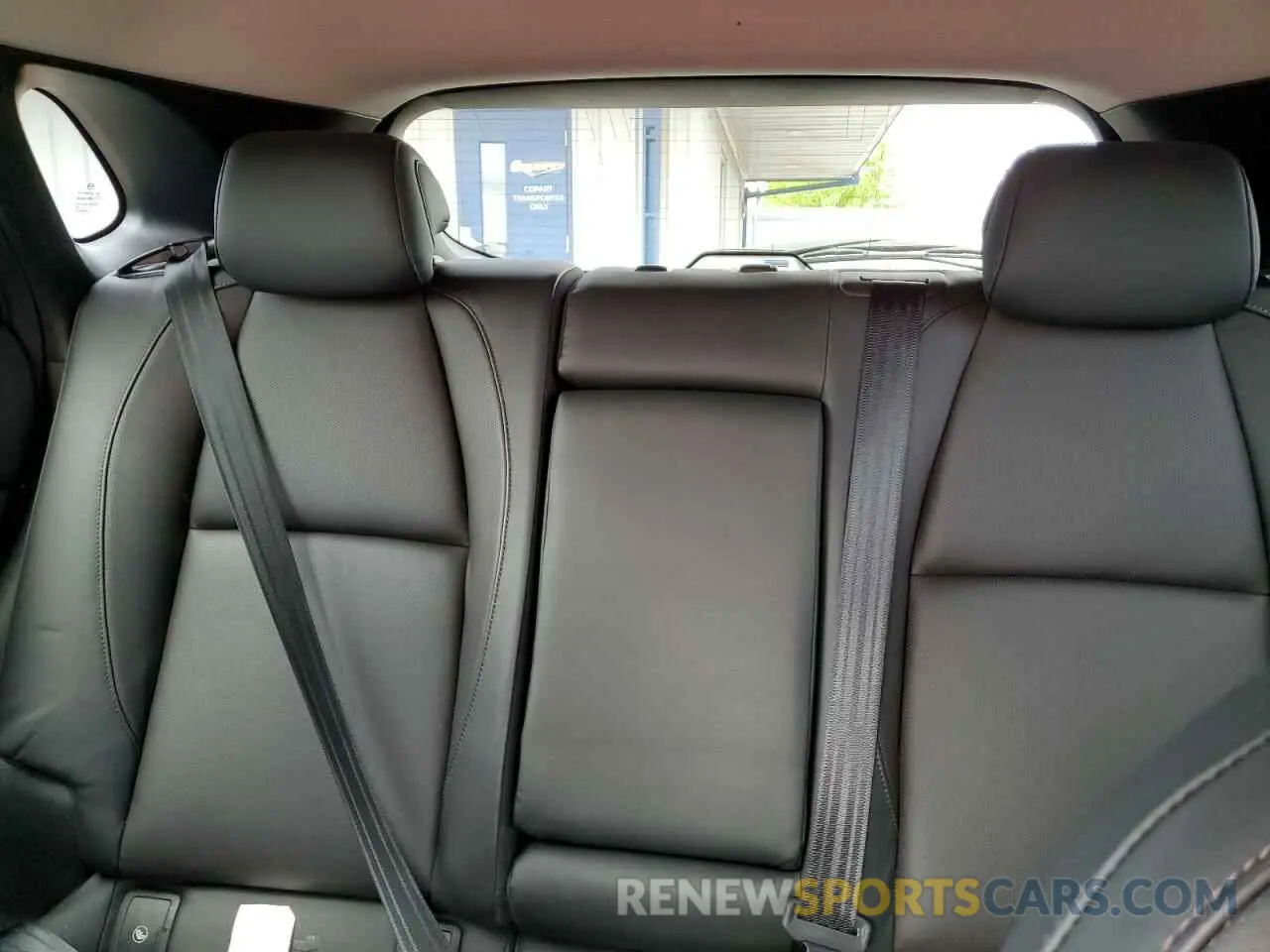 10 Фотография поврежденного автомобиля 3MVDMBDL2MM314904 MAZDA CX30 2021