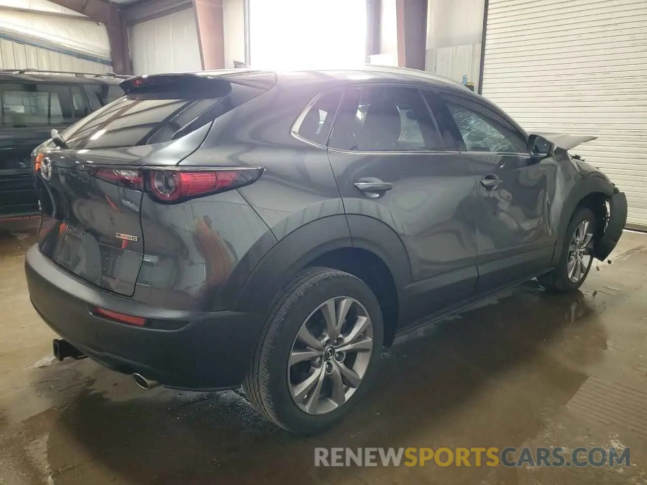 3 Photograph of a damaged car 3MVDMBDL4MM314726 MAZDA CX30 2021