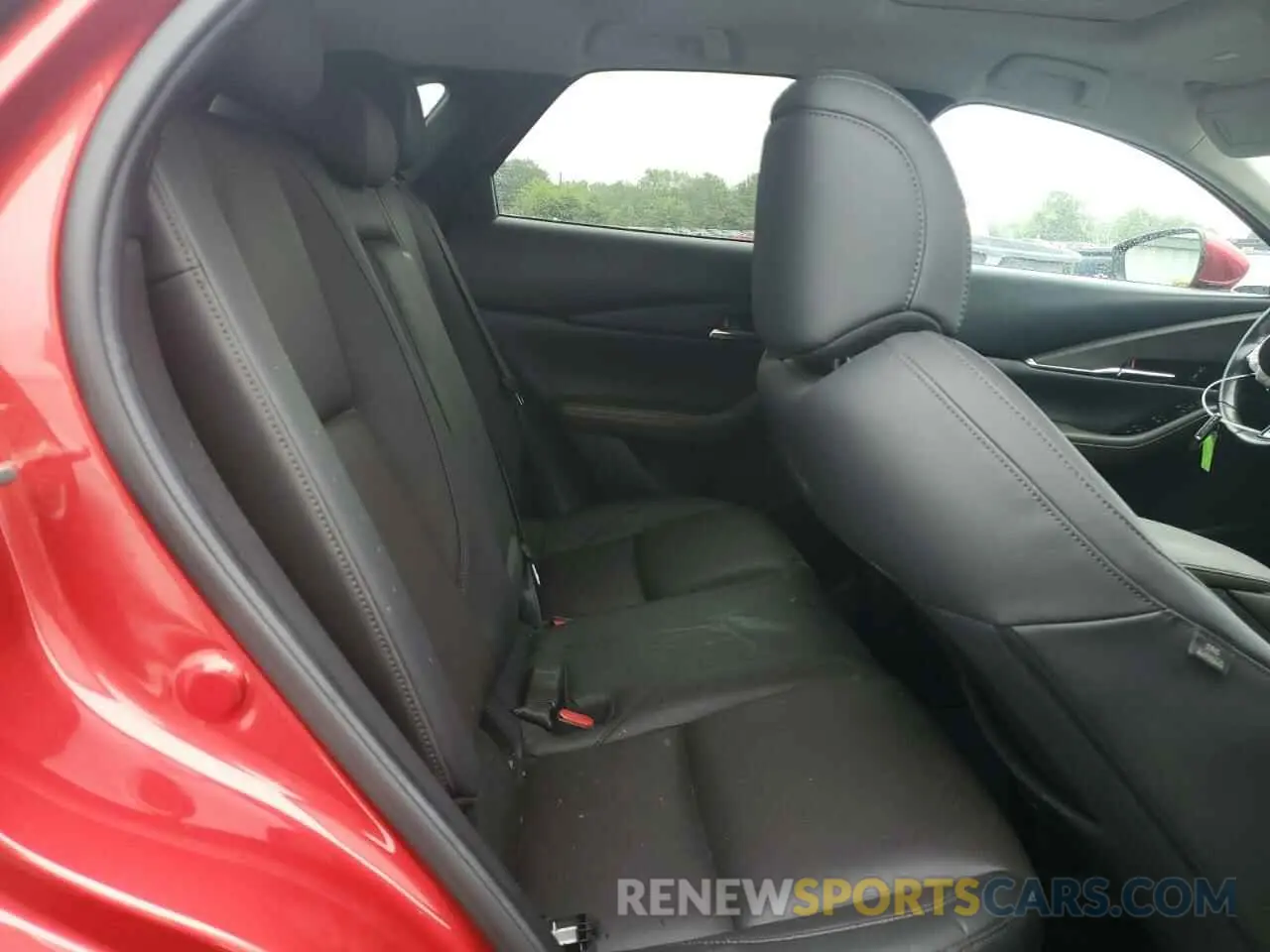 10 Photograph of a damaged car 3MVDMBDL5MM212318 MAZDA CX30 2021