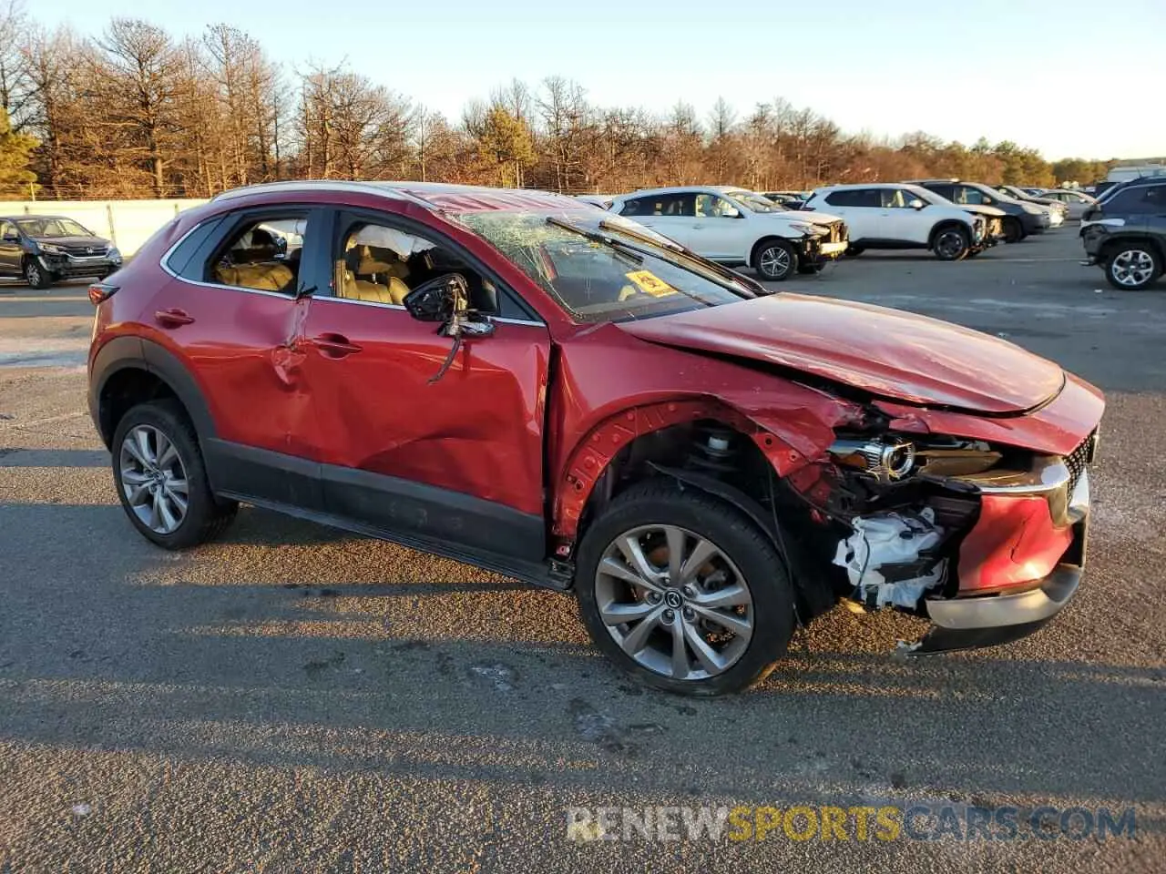 4 Фотография поврежденного автомобиля 3MVDMBDL5MM242029 MAZDA CX30 2021