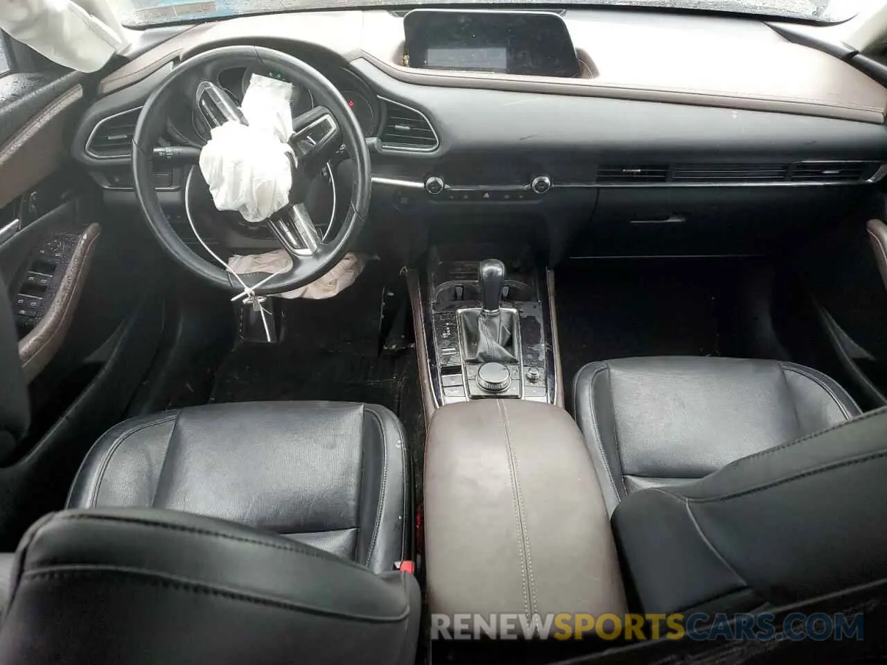 8 Фотография поврежденного автомобиля 3MVDMBDL5MM300964 MAZDA CX30 2021