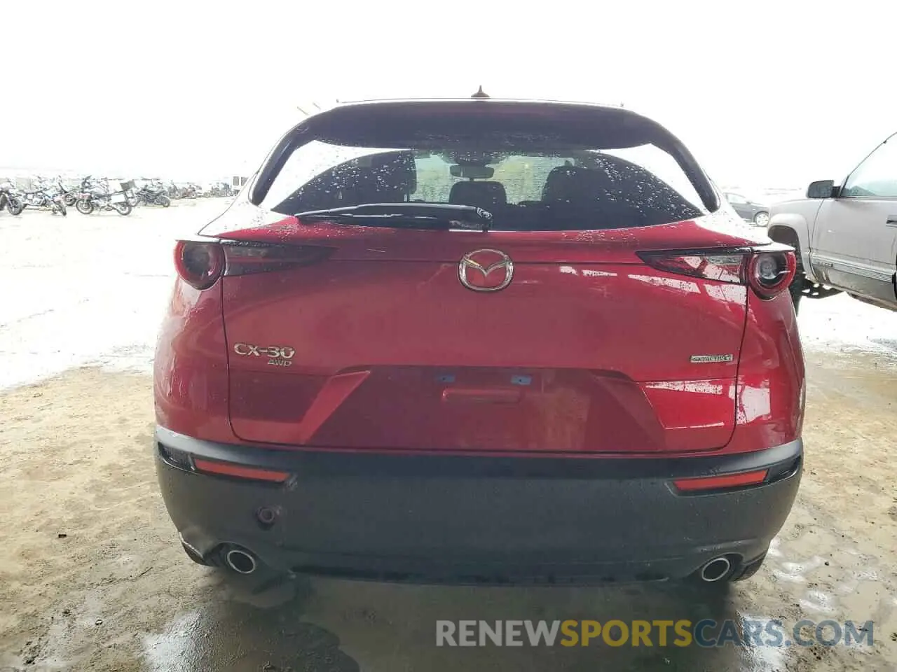 6 Photograph of a damaged car 3MVDMBDL7MM305518 MAZDA CX30 2021