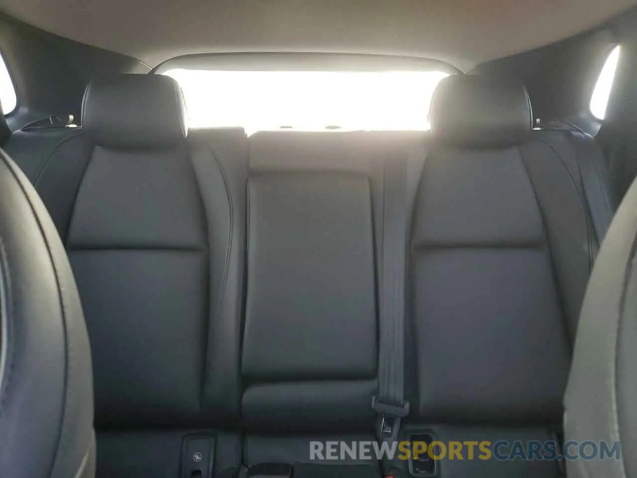 10 Фотография поврежденного автомобиля 3MVDMBDL9MM264017 MAZDA CX30 2021