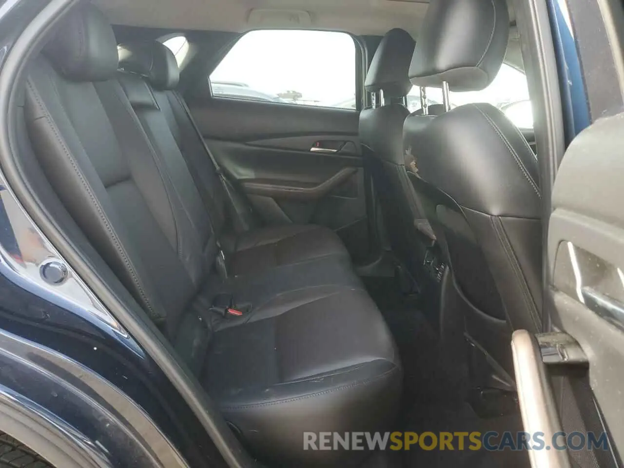 12 Фотография поврежденного автомобиля 3MVDMBDL9MM264017 MAZDA CX30 2021
