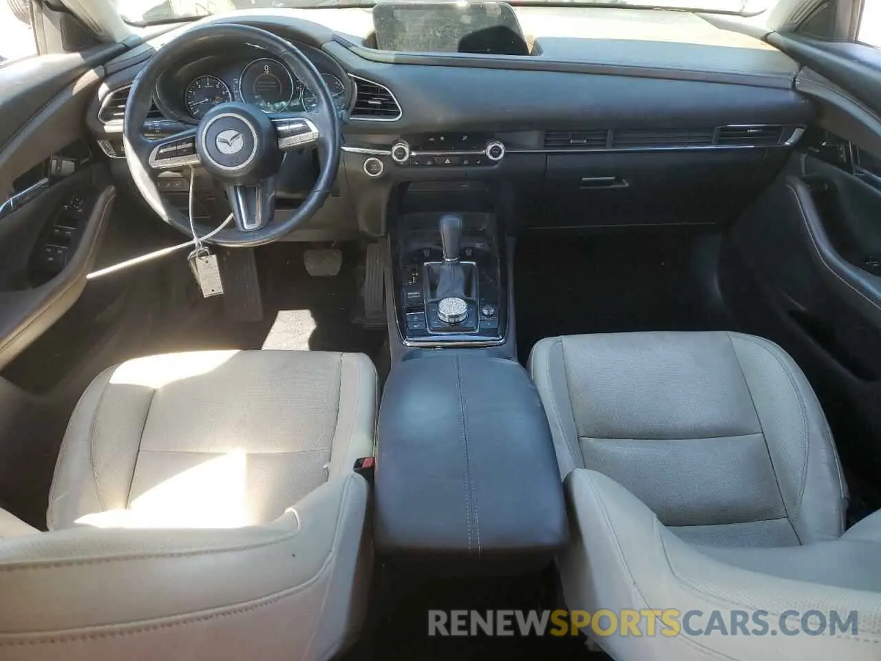 8 Фотография поврежденного автомобиля 3MVDMBDY0MM254973 MAZDA CX30 2021