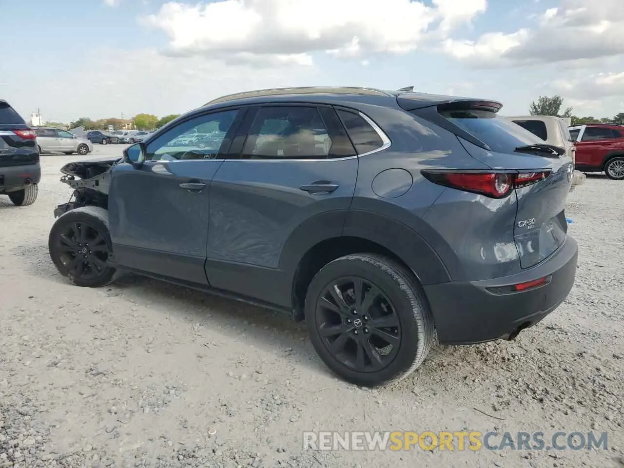 2 Photograph of a damaged car 3MVDMBDY2MM306250 MAZDA CX30 2021