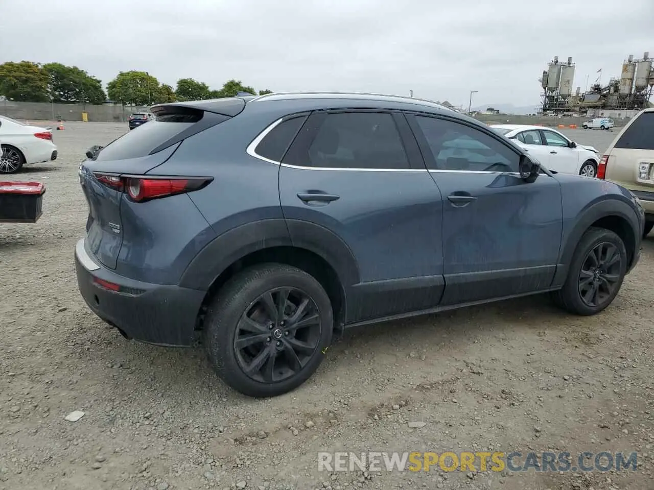 3 Photograph of a damaged car 3MVDMBDY4MM305004 MAZDA CX30 2021