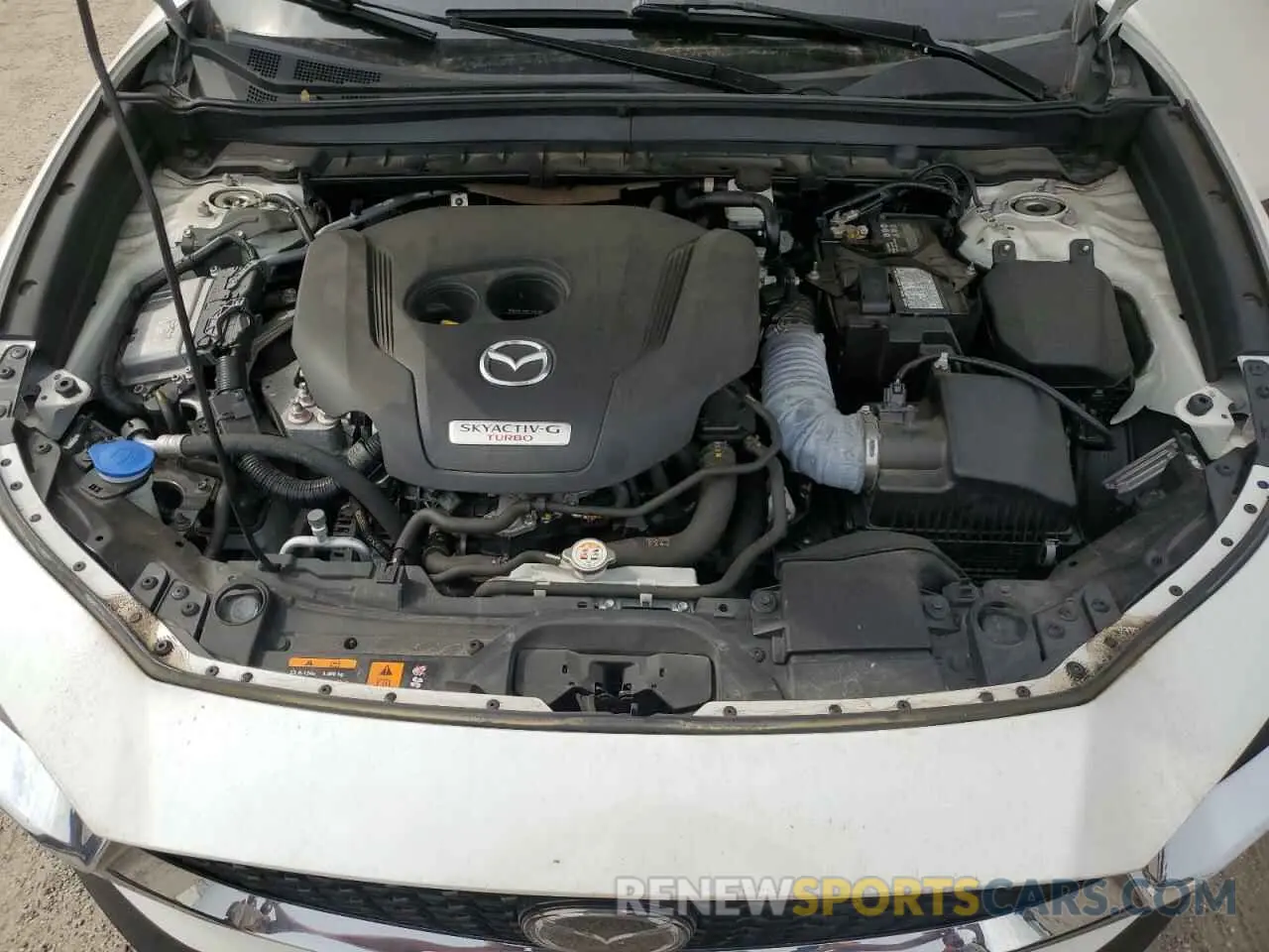 12 Photograph of a damaged car 3MVDMBEY0MM249142 MAZDA CX30 2021