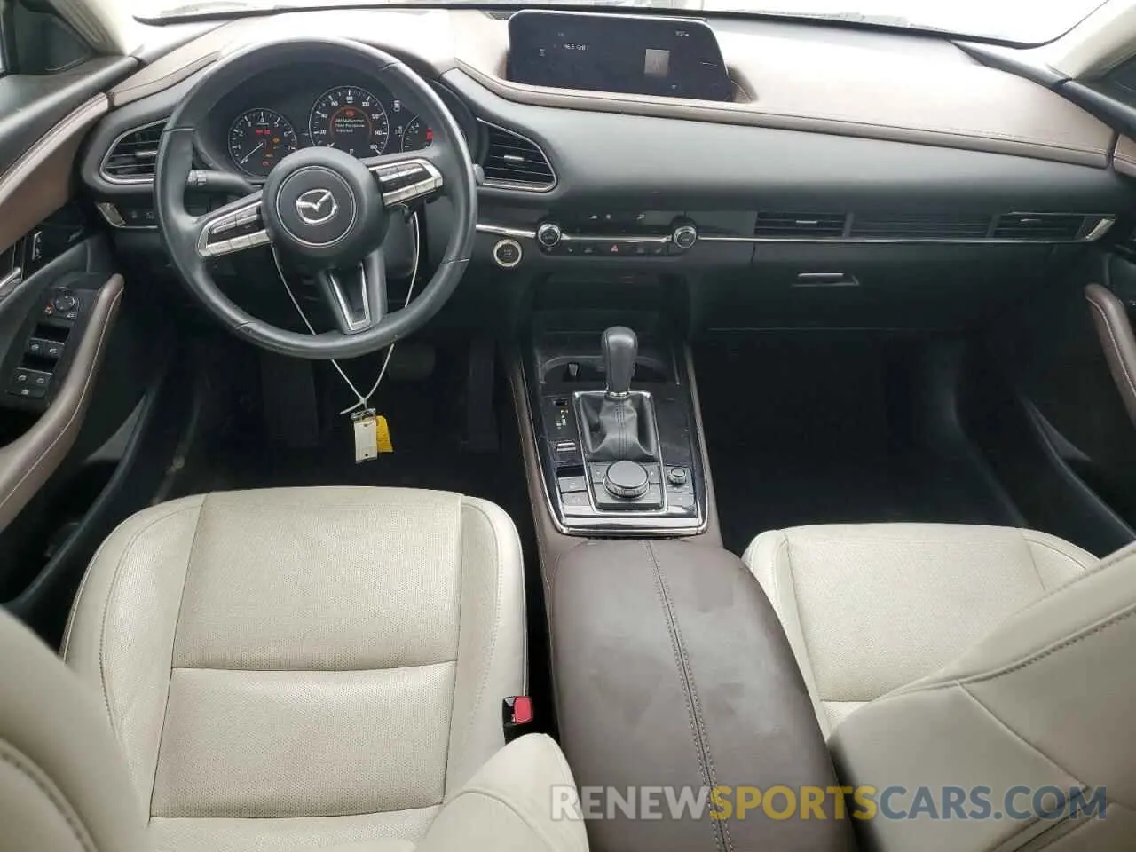 8 Photograph of a damaged car 3MVDMBEY0MM249142 MAZDA CX30 2021
