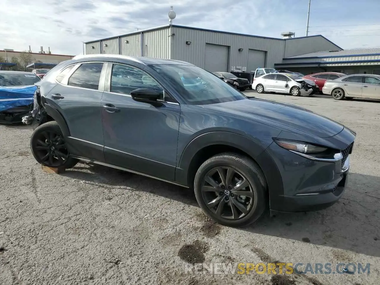 4 Фотография поврежденного автомобиля 3MVDMBAY8NM447233 MAZDA CX30 2022