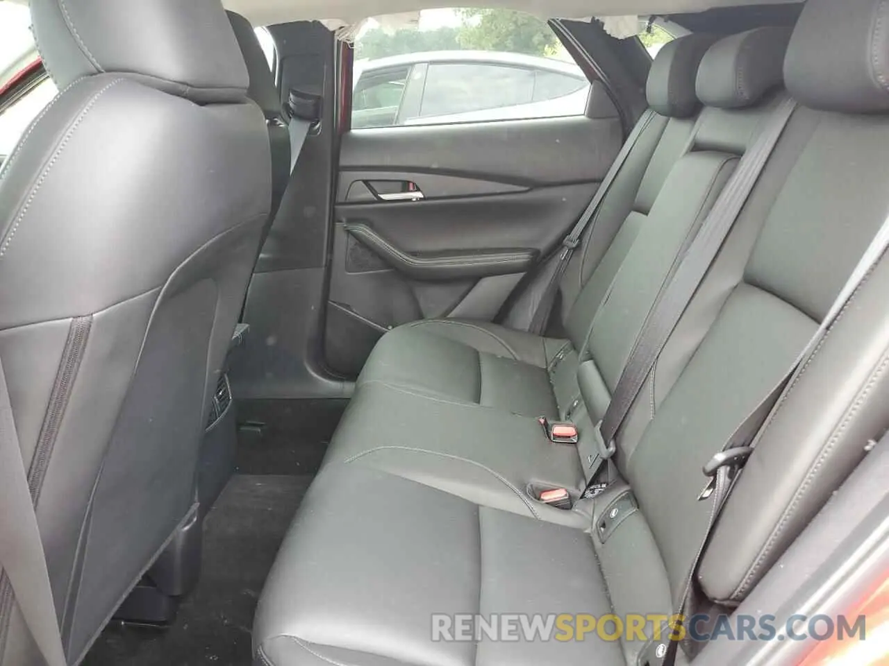 11 Фотография поврежденного автомобиля 3MVDMBBL2NM434948 MAZDA CX30 2022