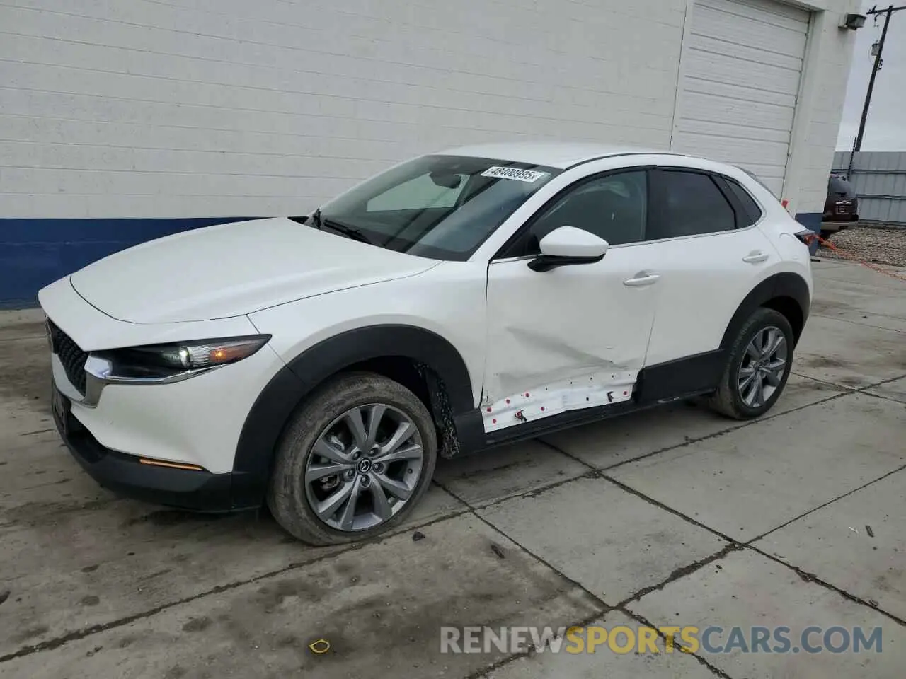 1 Фотография поврежденного автомобиля 3MVDMBBL2NM457095 MAZDA CX30 2022