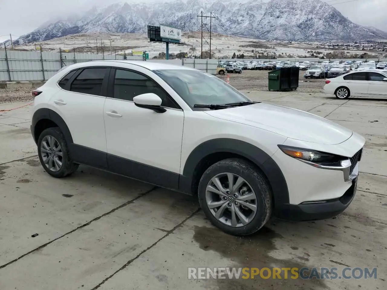 4 Фотография поврежденного автомобиля 3MVDMBBL2NM457095 MAZDA CX30 2022