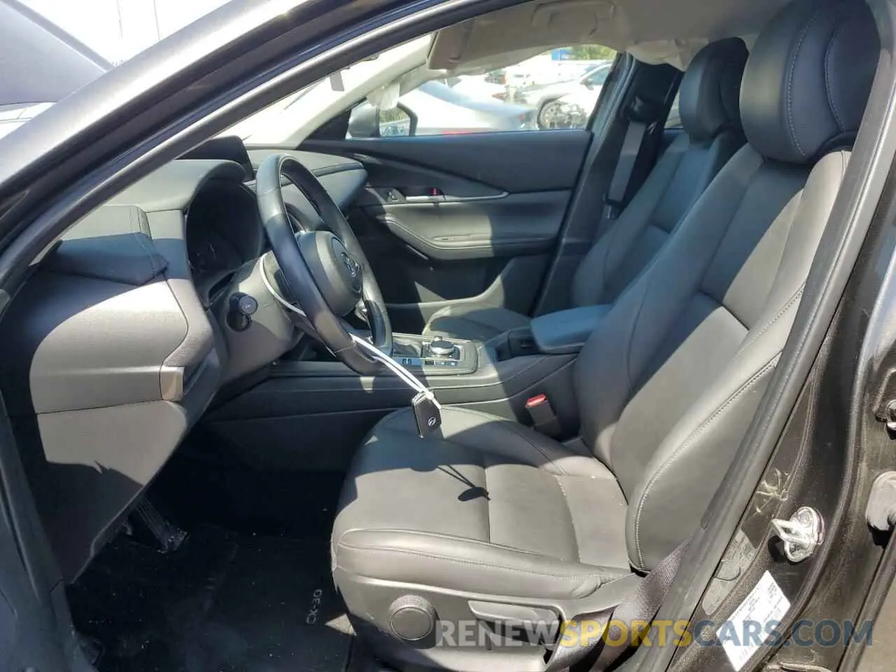 7 Photograph of a damaged car 3MVDMBBL3NM456361 MAZDA CX30 2022