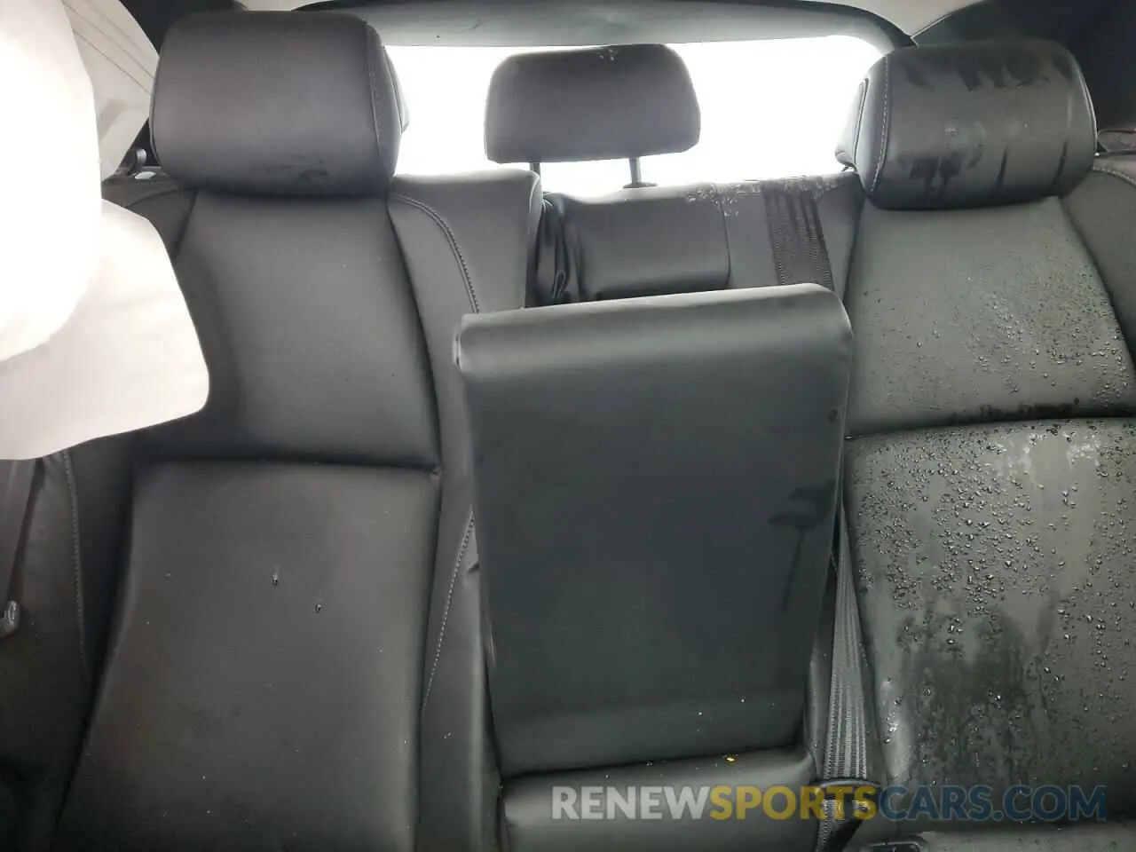 10 Photograph of a damaged car 3MVDMBBL7NM439465 MAZDA CX30 2022