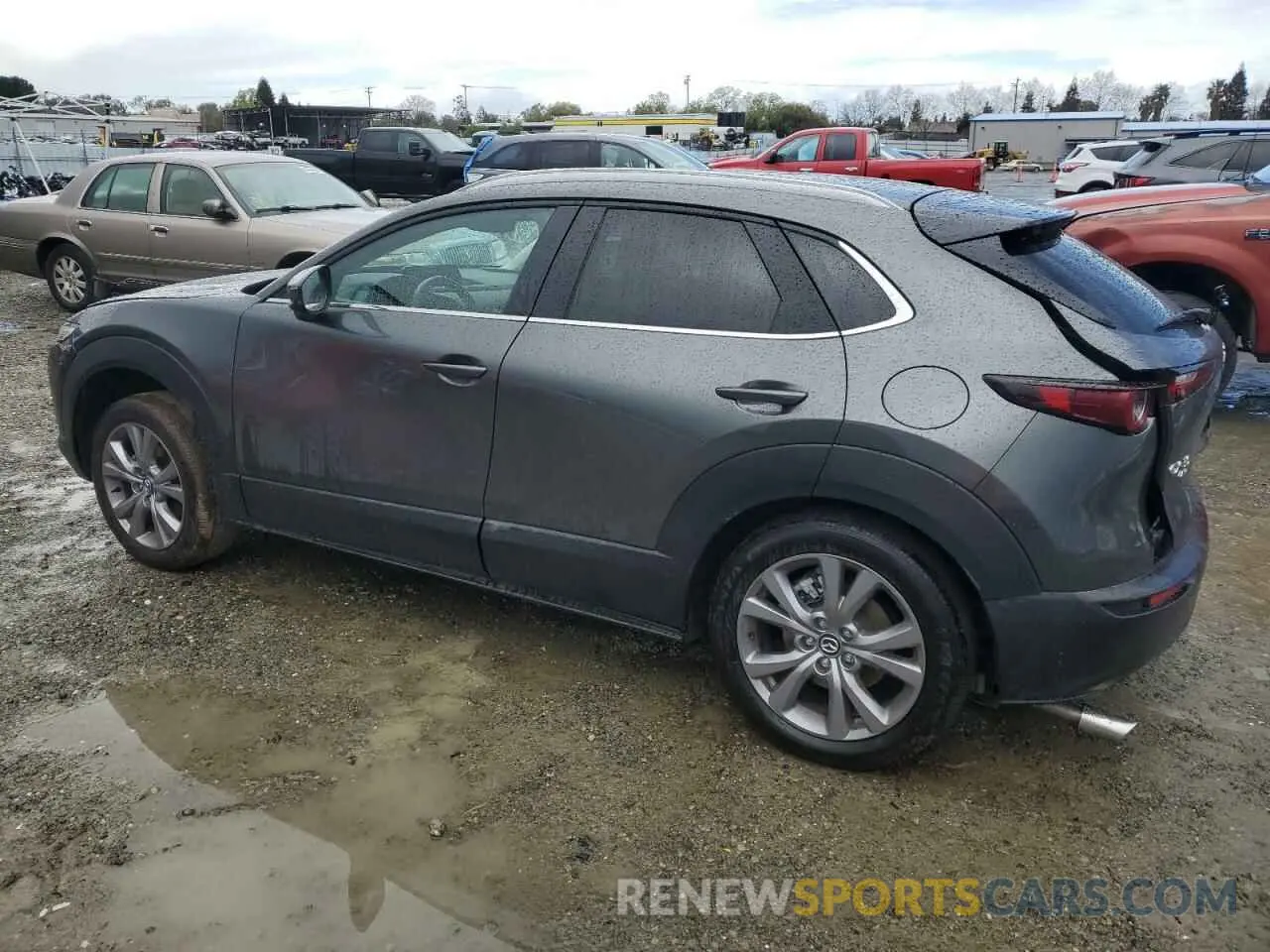 2 Photograph of a damaged car 3MVDMBBL7NM439465 MAZDA CX30 2022