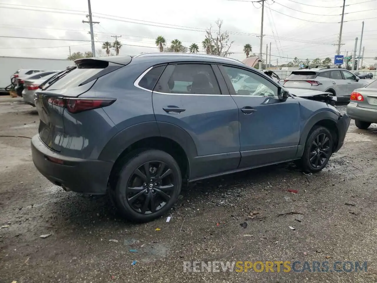 3 Photograph of a damaged car 3MVDMBCL0NM400960 MAZDA CX30 2022