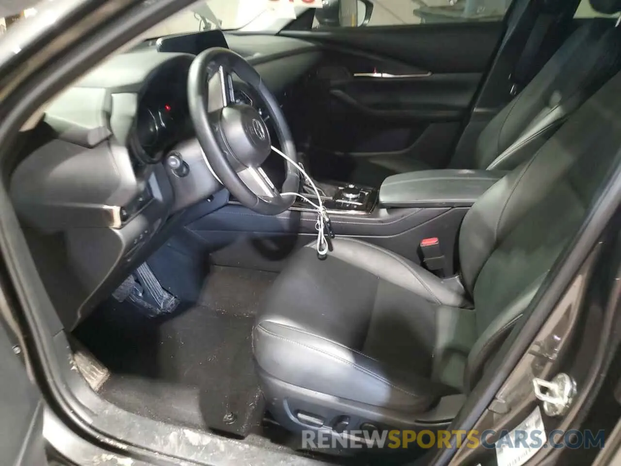 7 Фотография поврежденного автомобиля 3MVDMBCL2NM431272 MAZDA CX30 2022