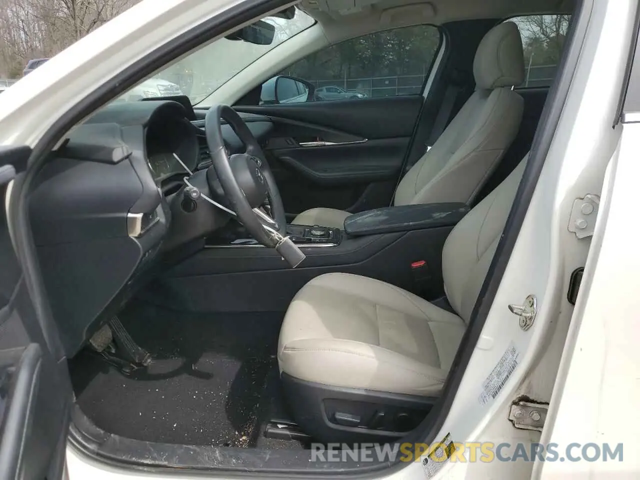 7 Photograph of a damaged car 3MVDMBCL9NM404733 MAZDA CX30 2022