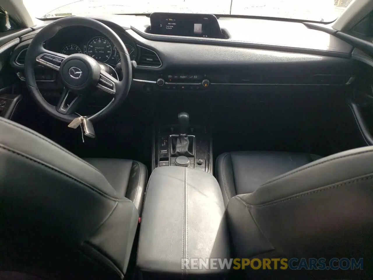 8 Фотография поврежденного автомобиля 3MVDMBCL9NM407843 MAZDA CX30 2022