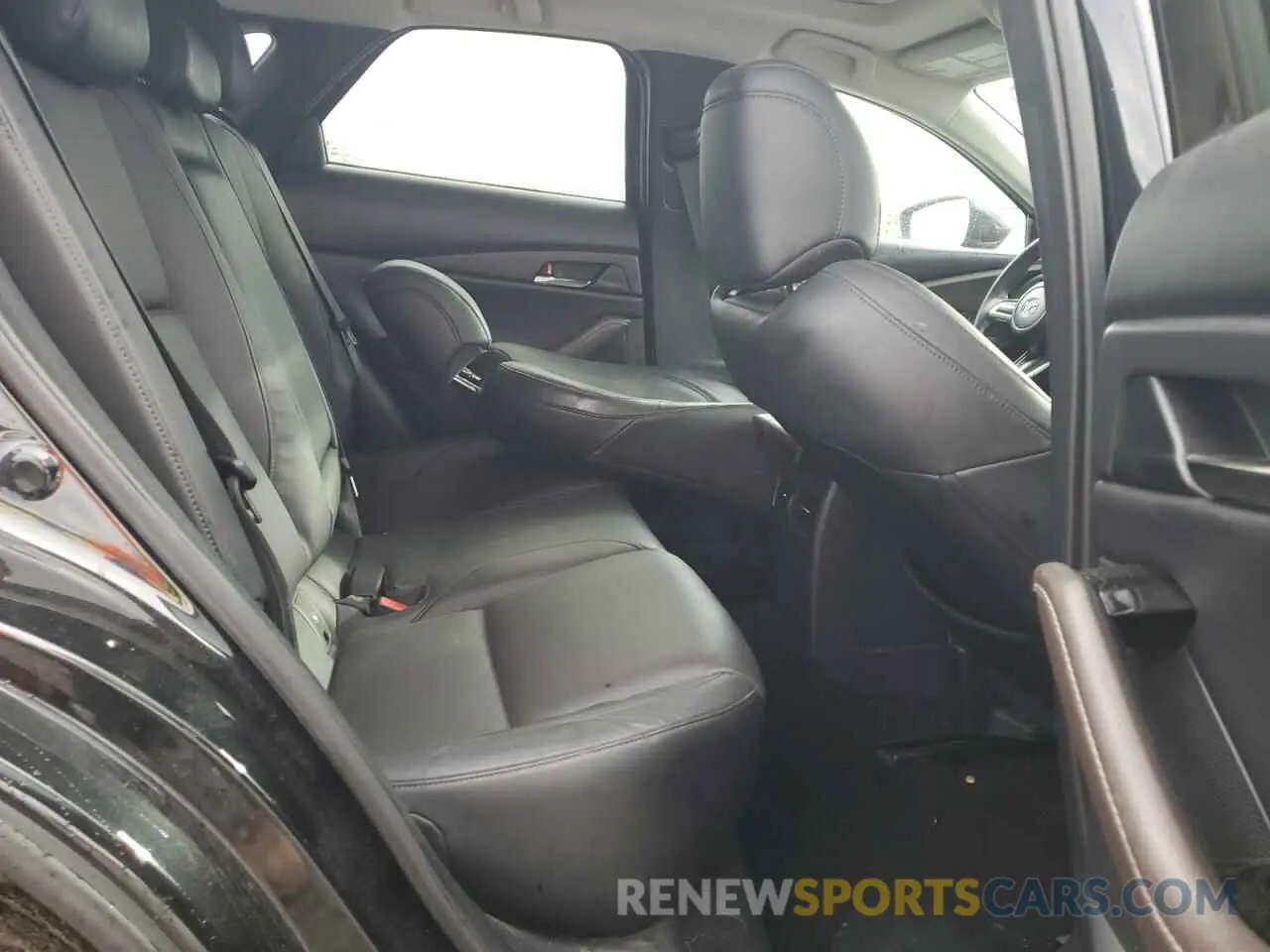 12 Фотография поврежденного автомобиля 3MVDMBDL7NM443738 MAZDA CX30 2022