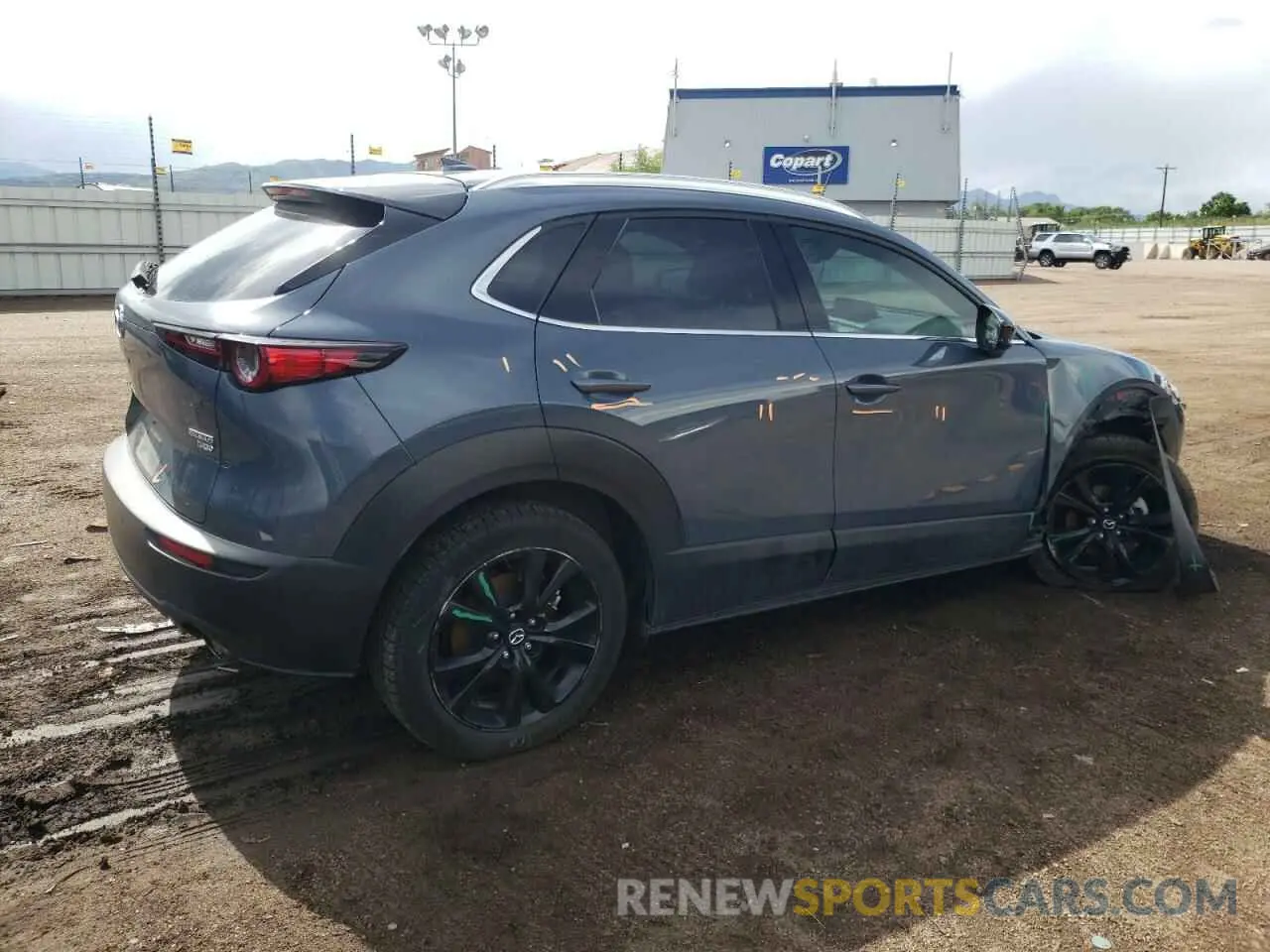 3 Photograph of a damaged car 3MVDMBEY3NM438501 MAZDA CX30 2022
