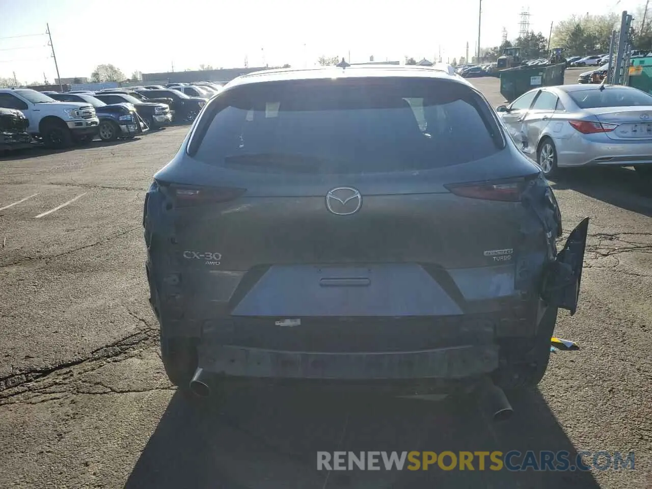 6 Photograph of a damaged car 3MVDMBEYXNM412364 MAZDA CX30 2022