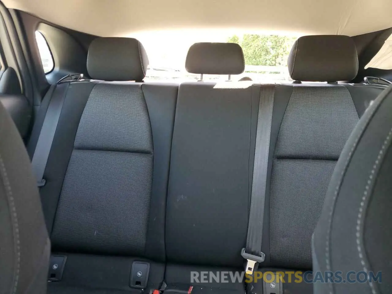 10 Photograph of a damaged car 3MVDMBAM0PM506565 MAZDA CX30 2023