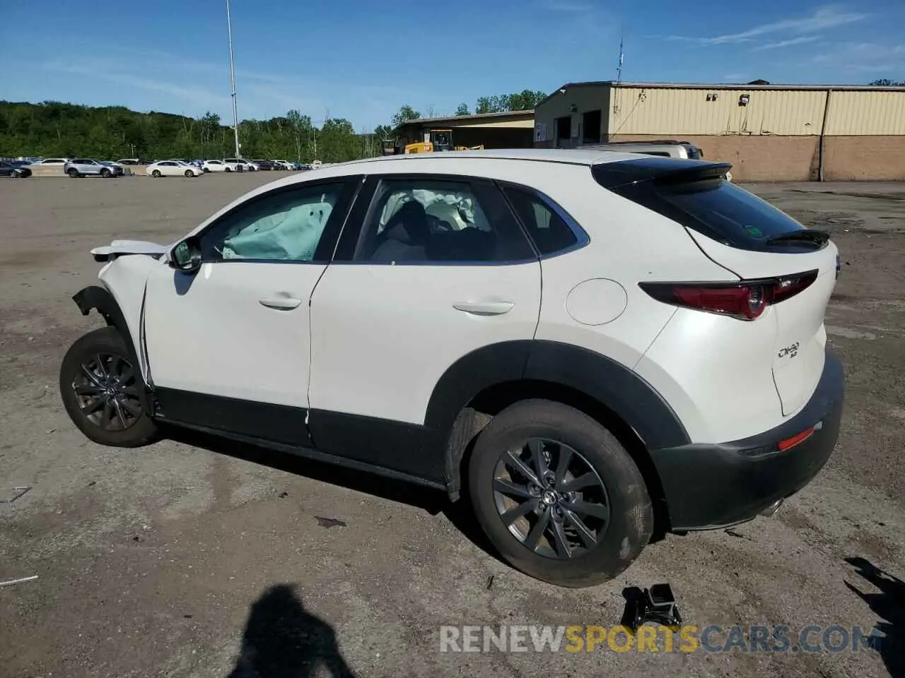2 Photograph of a damaged car 3MVDMBAM0PM506565 MAZDA CX30 2023