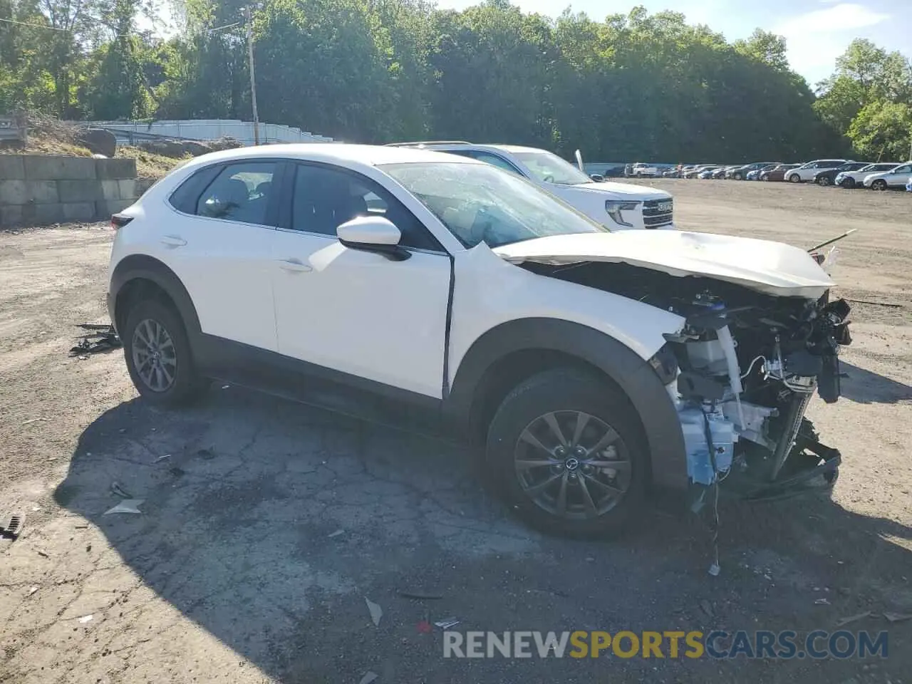 4 Photograph of a damaged car 3MVDMBAM0PM506565 MAZDA CX30 2023