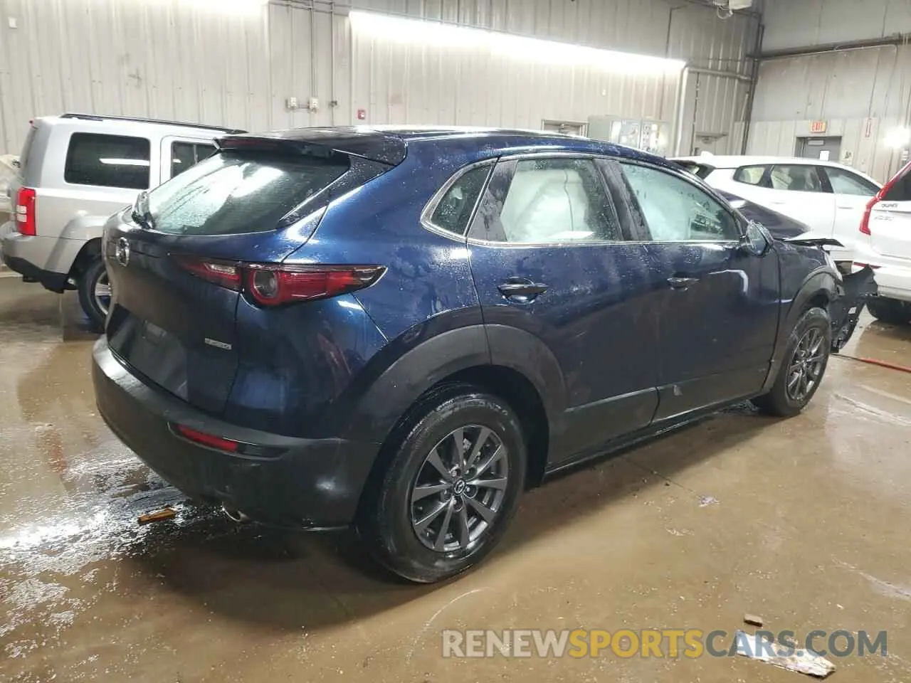 3 Фотография поврежденного автомобиля 3MVDMBAM1PM565897 MAZDA CX30 2023