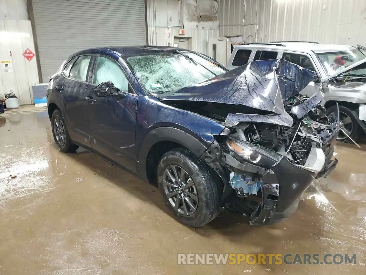 4 Фотография поврежденного автомобиля 3MVDMBAM1PM565897 MAZDA CX30 2023