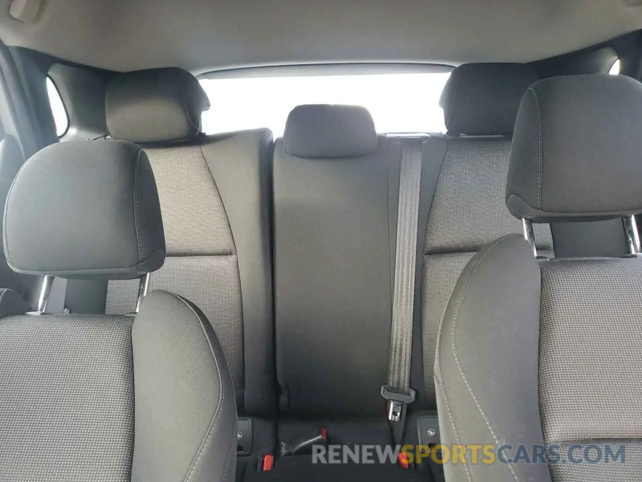 10 Photograph of a damaged car 3MVDMBAM4PM581091 MAZDA CX30 2023