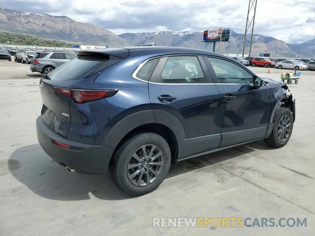 3 Photograph of a damaged car 3MVDMBAM4PM586047 MAZDA CX30 2023