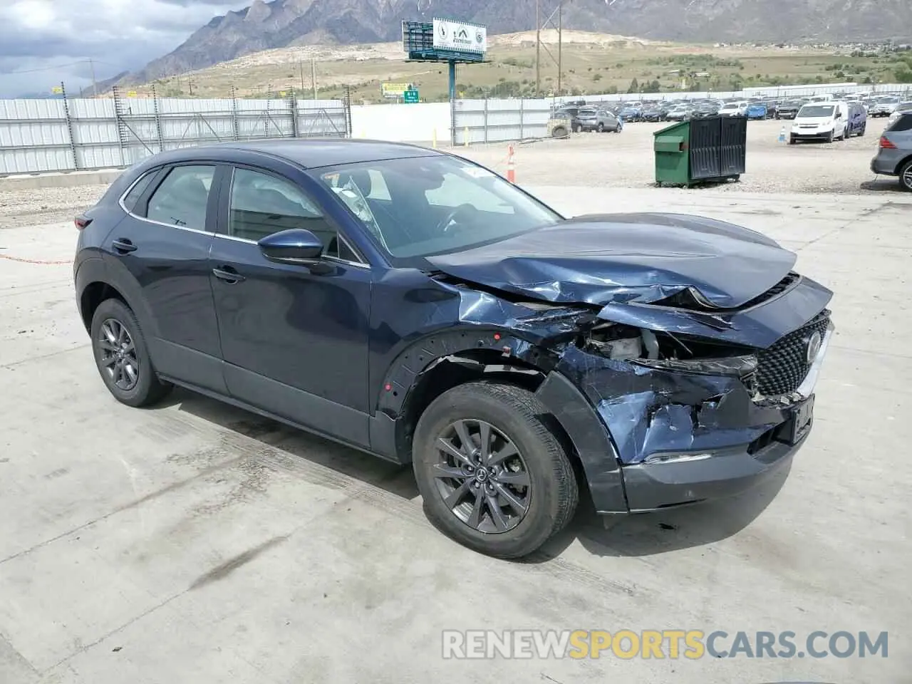 4 Photograph of a damaged car 3MVDMBAM4PM586047 MAZDA CX30 2023