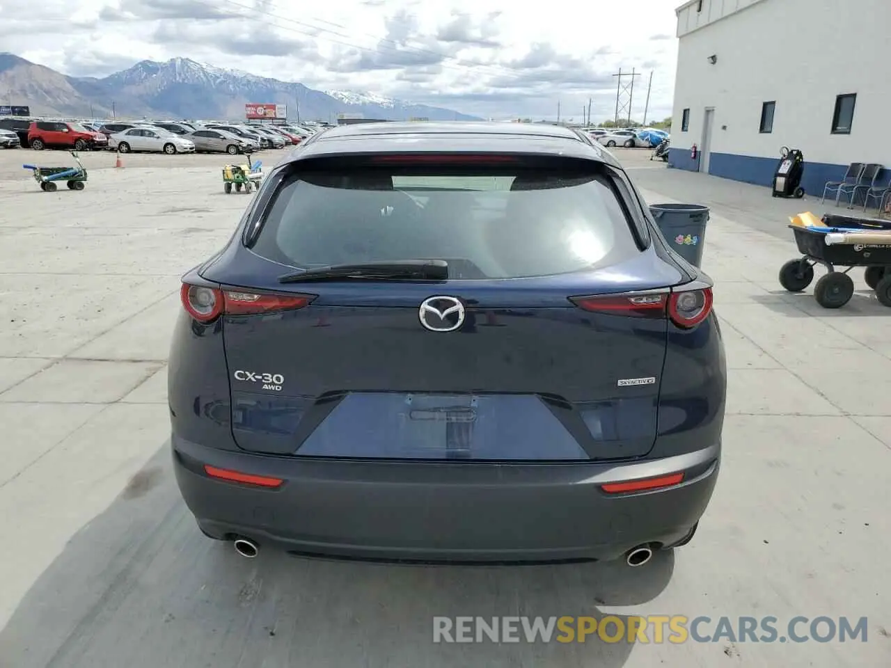 6 Photograph of a damaged car 3MVDMBAM4PM586047 MAZDA CX30 2023