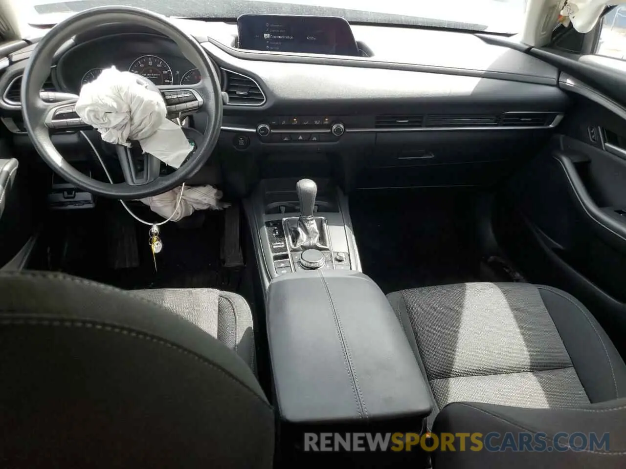 8 Photograph of a damaged car 3MVDMBAM4PM586047 MAZDA CX30 2023