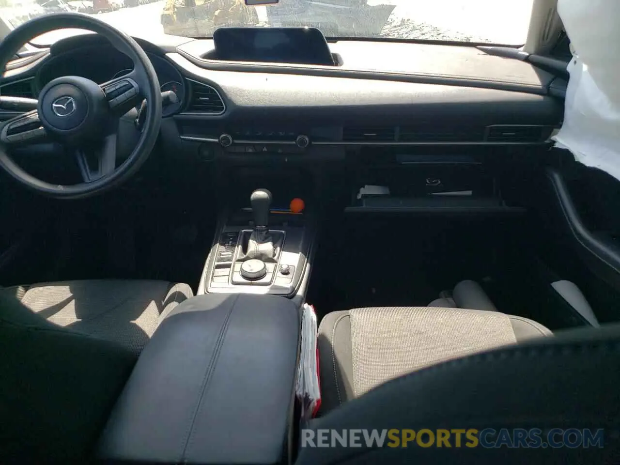 8 Фотография поврежденного автомобиля 3MVDMBAM7PM520298 MAZDA CX30 2023