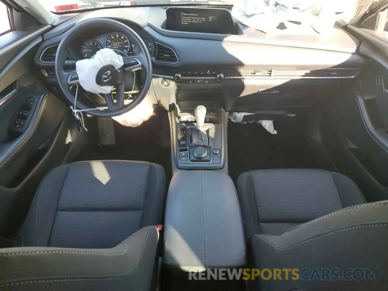 8 Фотография поврежденного автомобиля 3MVDMBAM9PM542965 MAZDA CX30 2023