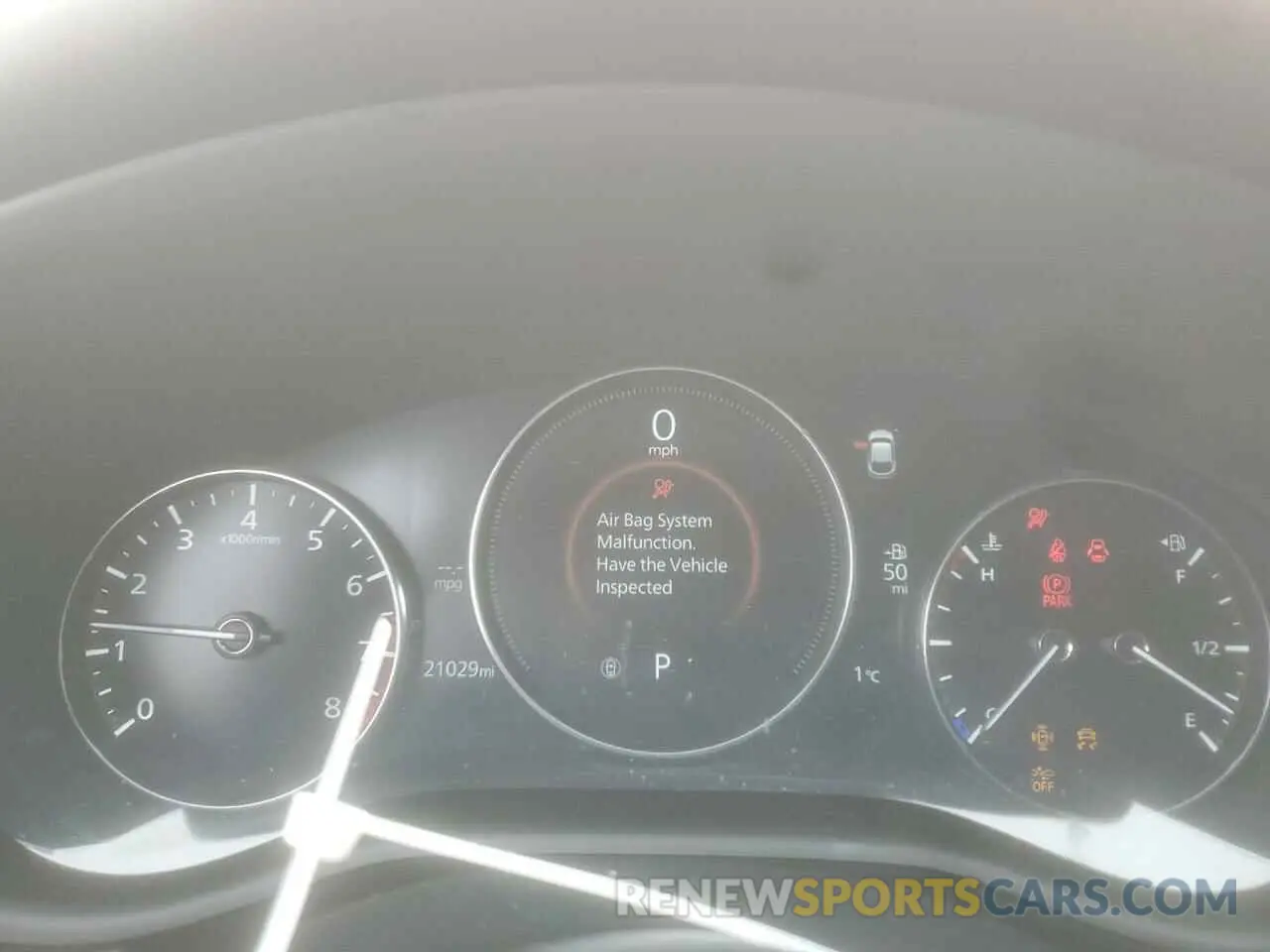 9 Фотография поврежденного автомобиля 3MVDMBBM1PM512759 MAZDA CX30 2023