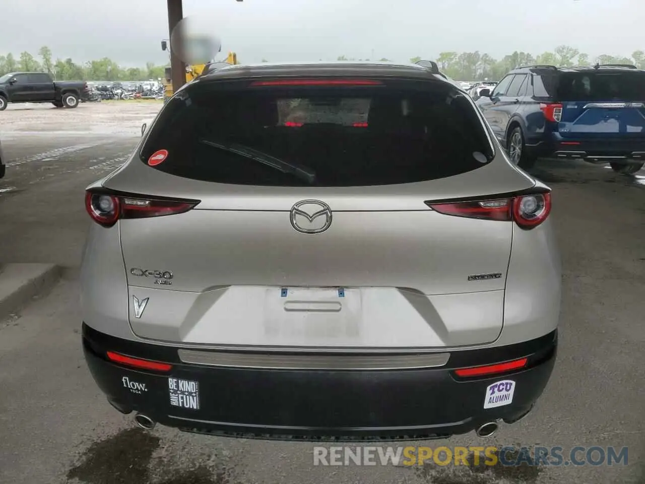 6 Photograph of a damaged car 3MVDMBBM2PM559542 MAZDA CX30 2023